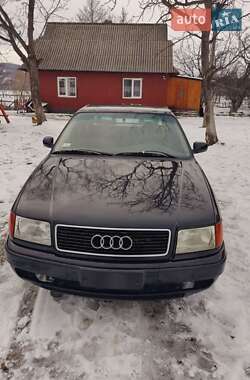 Седан Audi 100 1994 в Надвірній