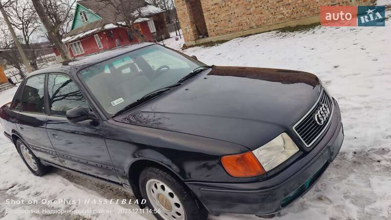 Седан Audi 100 1994 в Надвірній