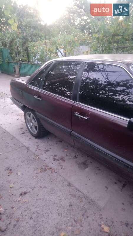 Седан Audi 100 1984 в Одессе