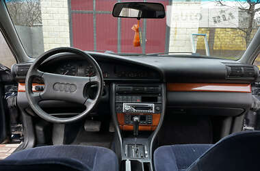 Седан Audi 100 1992 в Обухові