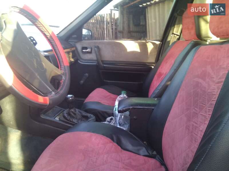 Седан Audi 100 1986 в Чечельнике