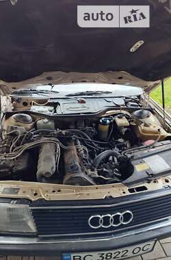 Седан Audi 100 1986 в Львове