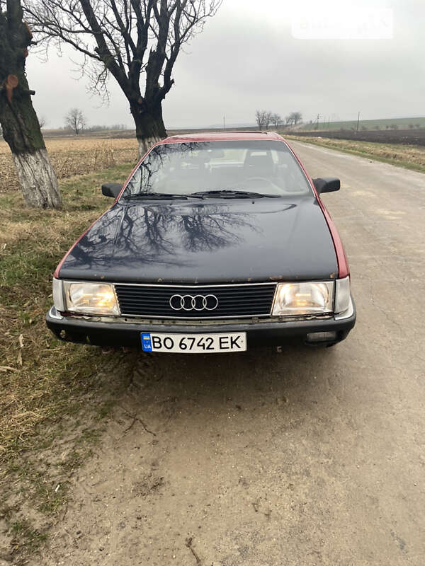 Седан Audi 100 1989 в Чорткове