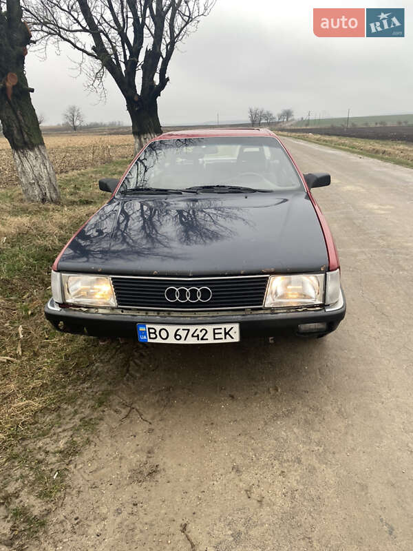 Седан Audi 100 1989 в Чорткове