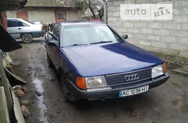 Седан Audi 100 1985 в Луцьку
