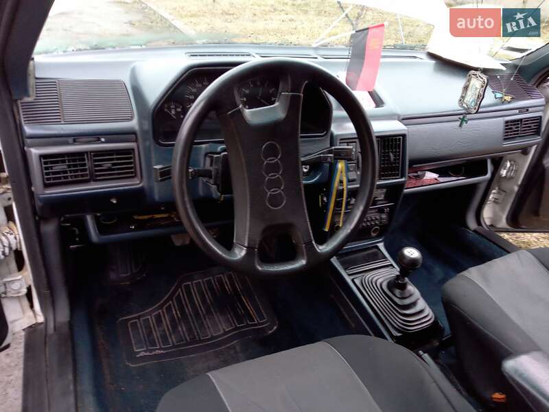 Седан Audi 100 1985 в Шептицькому