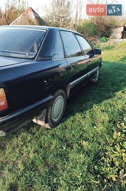 Седан Audi 100 1990 в Шепетівці