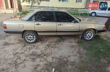 Седан Audi 100 1983 в Хмельнике