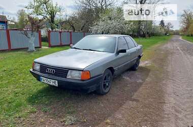 Седан Audi 100 1990 в Києві