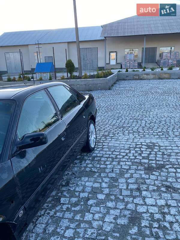 Седан Audi 100 1991 в Кельменцах