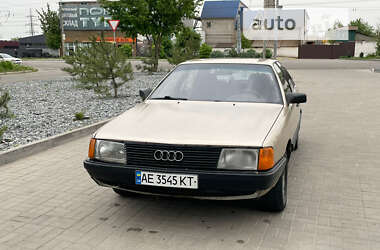 Седан Audi 100 1986 в Днепре