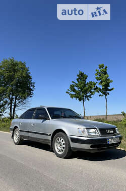 Седан Audi 100 1991 в Жовкве