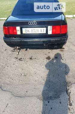 Седан Audi 100 1992 в Березному