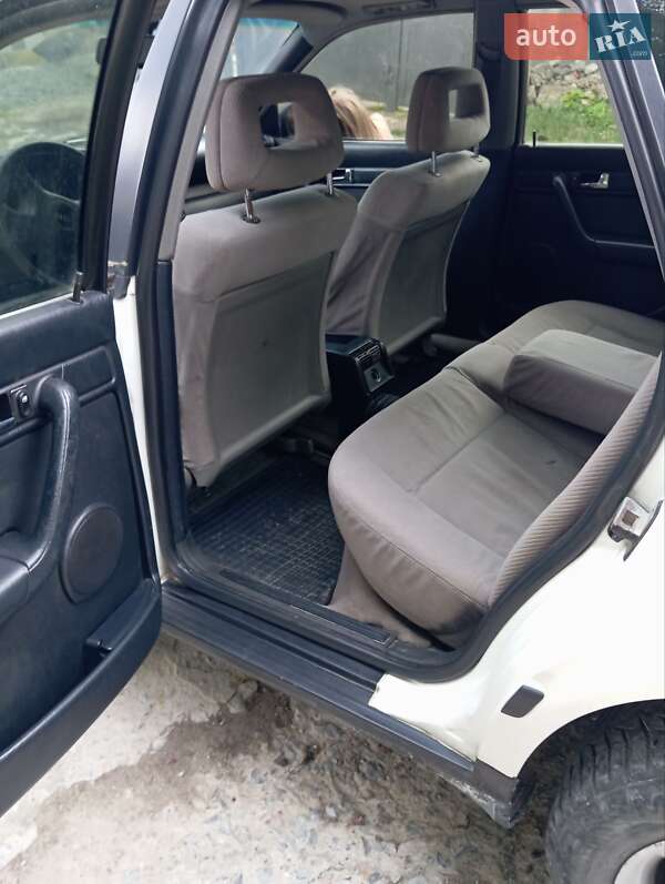 Седан Audi 100 1993 в Каменец-Подольском