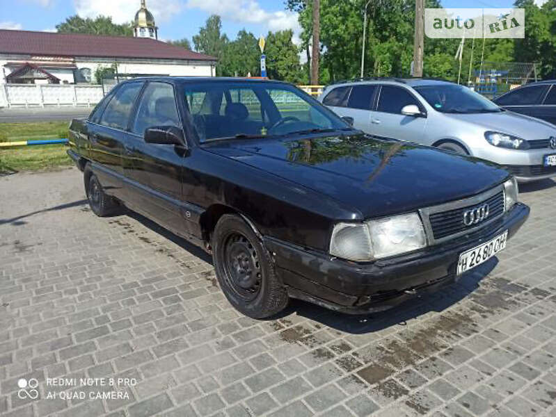 Седан Audi 100 1990 в Владимир-Волынском