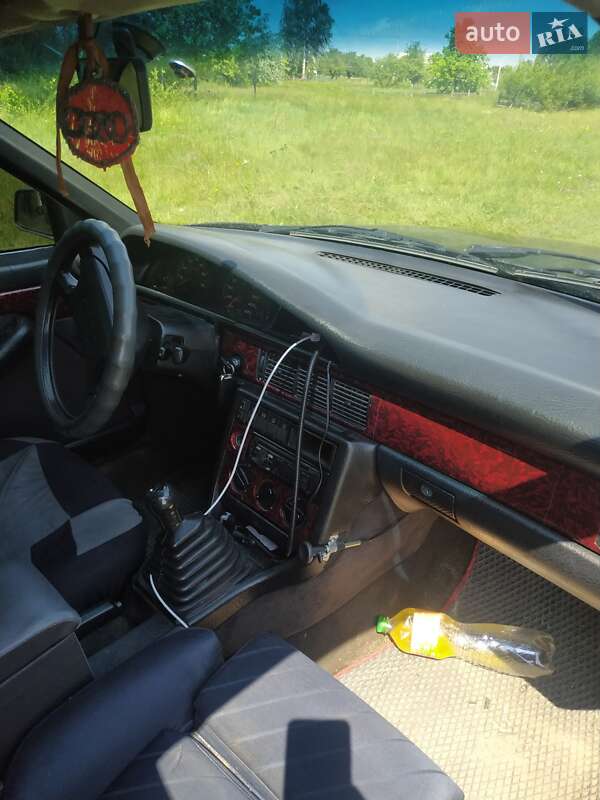 Седан Audi 100 1990 в Ровно