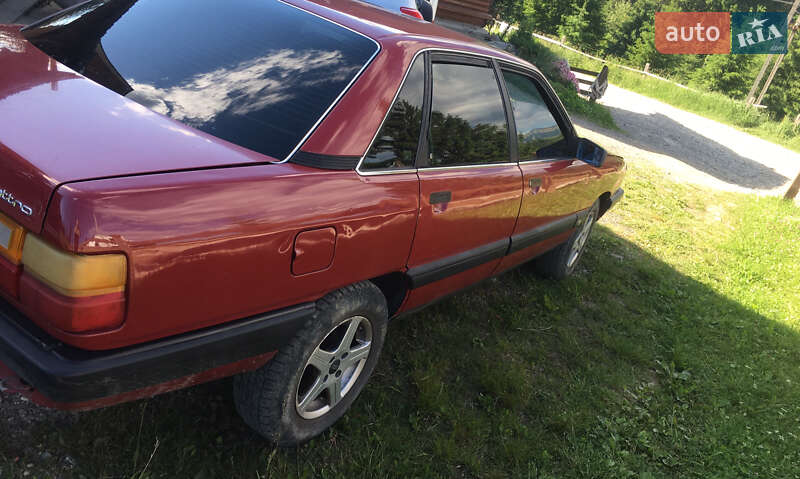 Седан Audi 100 1990 в Ворохте