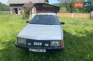Седан Audi 100 1988 в Сторожинце