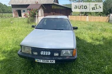 Седан Audi 100 1988 в Сторожинце