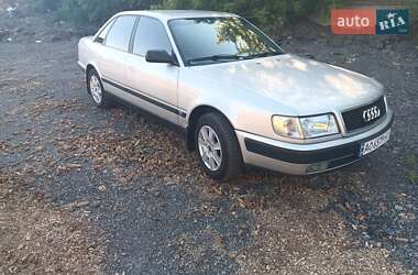 Седан Audi 100 1992 в Знаменовке