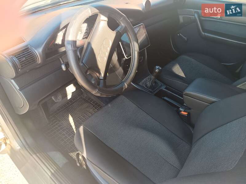 Седан Audi 100 1992 в Знаменовке