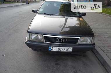 Седан Audi 100 1989 в Нововолынске