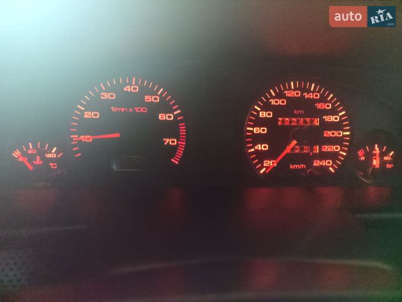 Седан Audi 100 1992 в Знаменовке