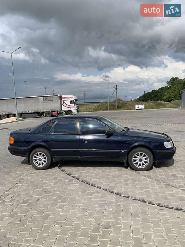 Седан Audi 100 1991 в Горохові