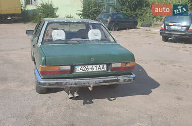 Седан Audi 100 1981 в Черняхове