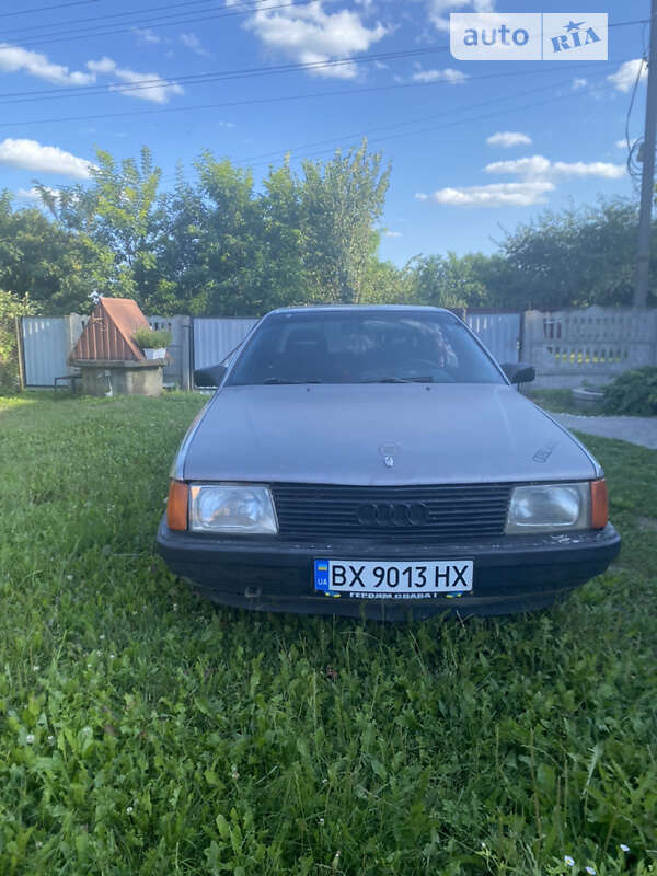 Седан Audi 100 1986 в Хмельницком