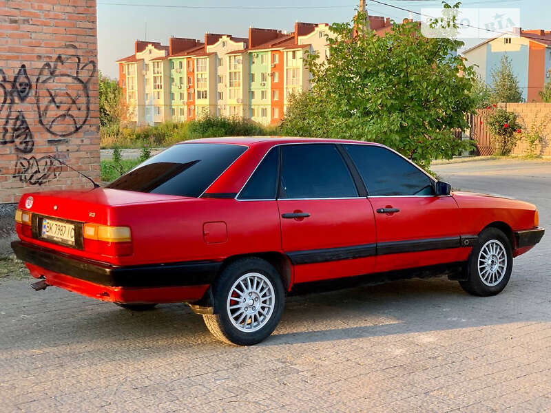 Седан Audi 100 1986 в Луцке фото 4 Седан Audi 100 1986 в Луцке