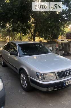 Седан Audi 100 1993 в Киеве