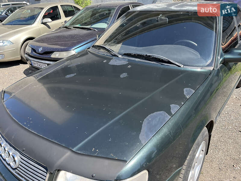 Седан Audi 100 1993 в Києві