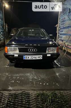 Седан Audi 100 1990 в Шепетівці