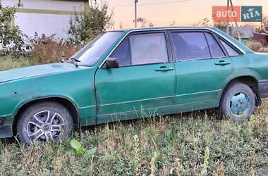 Седан Audi 100 1982 в Пулинах фото 4 Седан Audi 100 1982 в Пулинах