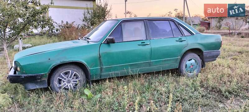 Седан Audi 100 1982 в Пулинах фото 4 Седан Audi 100 1982 в Пулинах