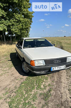 Седан Audi 100 1988 в Ивано-Франковске