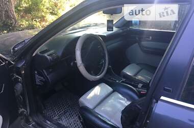 Седан Audi 100 1994 в Тараще