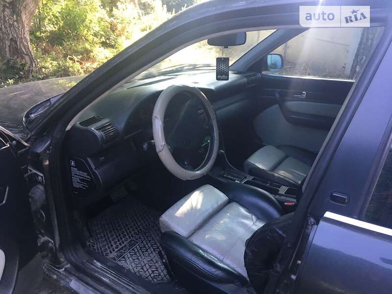 Седан Audi 100 1994 в Тараще фото 10 Седан Audi 100 1994 в Тараще