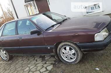 Седан Audi 100 1989 в Турійську