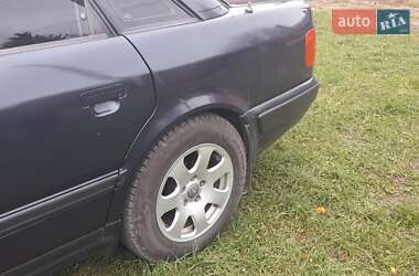 Седан Audi 100 1991 в Чернівцях