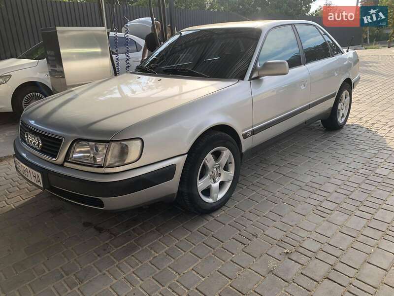 Седан Audi 100 1991 в Первомайську