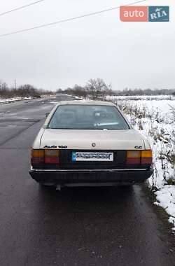 Седан Audi 100 1986 в Стрые