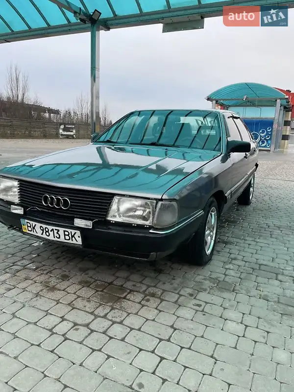 Audi 100 1986