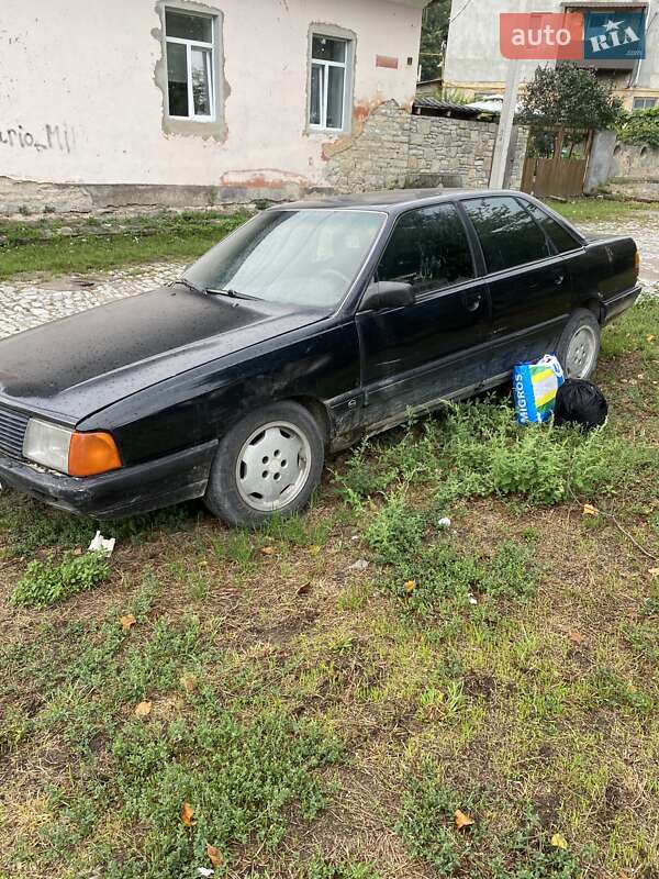 Седан Audi 100 1990 в Кам'янець-Подільському
