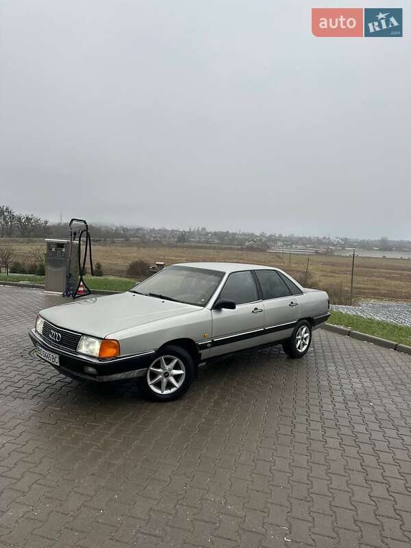 Audi 100 1987
