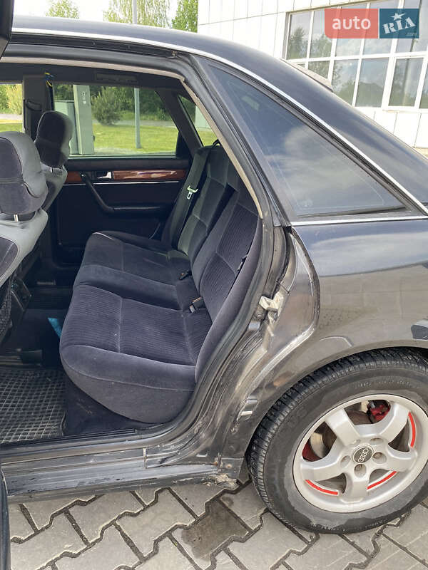 Седан Audi 100 1993 в Луцьку
