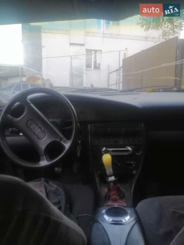 Audi 100 1992 Audi 100 1992