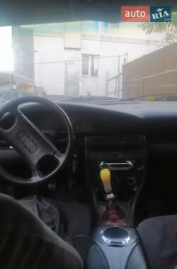 Седан Audi 100 1992 в 