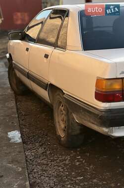 Седан Audi 100 1988 в Хмельнике